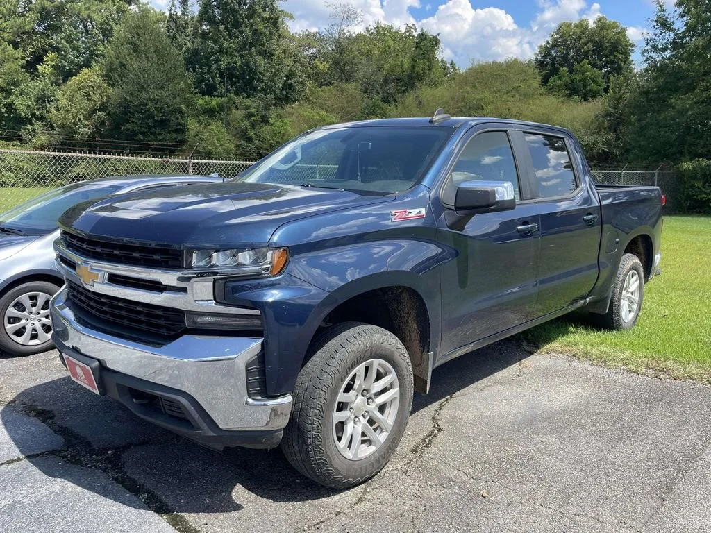 Used 2019 Northsky Blue Metallic Chevrolet LT image 4