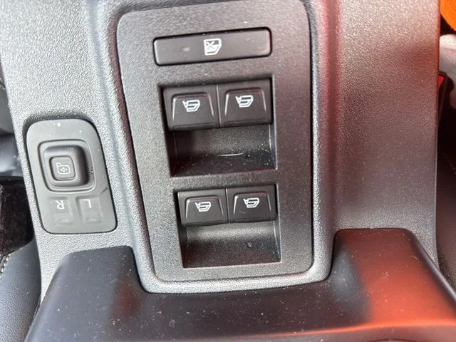 Used 2025 Gray Ford Badlands image 25
