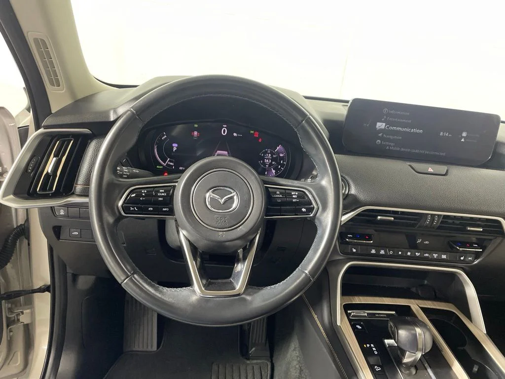 Used 2024 Silver Mazda Preferred image 12