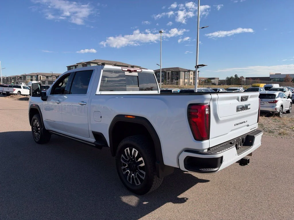 Used 2026 White GMC Denali Ultimate image 6