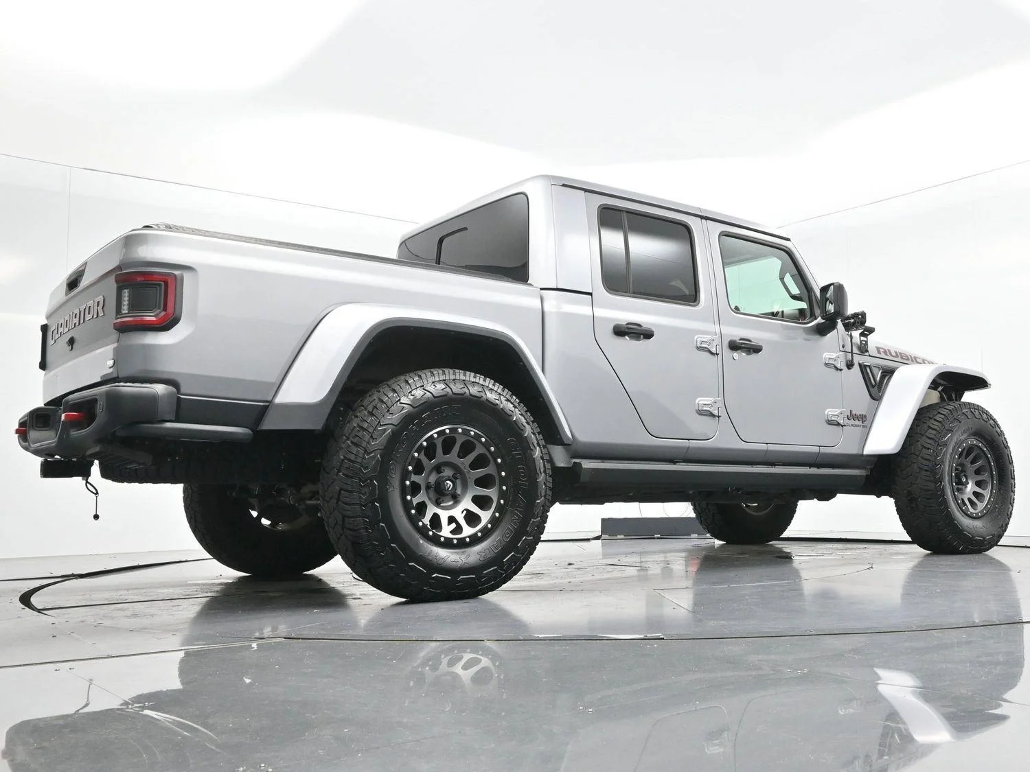 Used 2020 Billet Silver Metallic Clearcoat Jeep Rubicon image 53