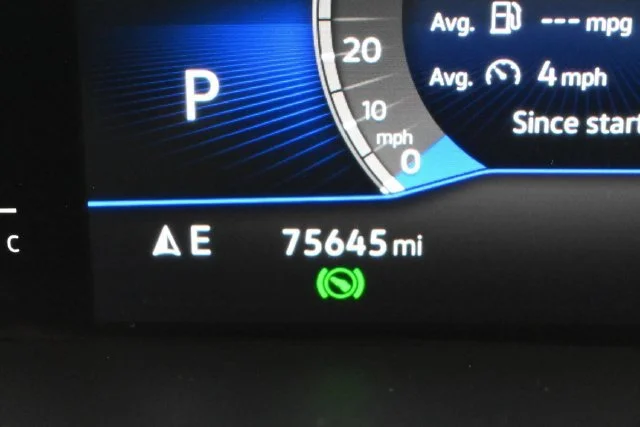 Used 2022 Pure White [white Volkswagen SE image 15