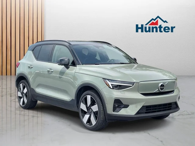 2023 Volvo XC40 P8 Ultimate
