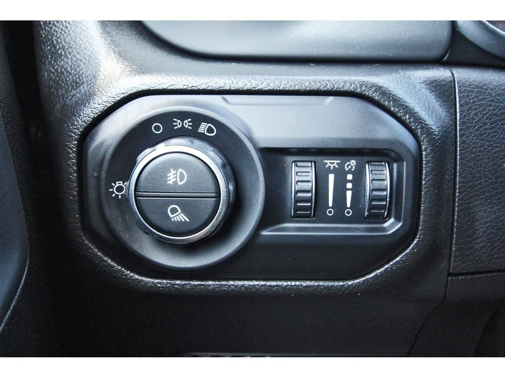 Used 2022 Black Jeep Willys image 19