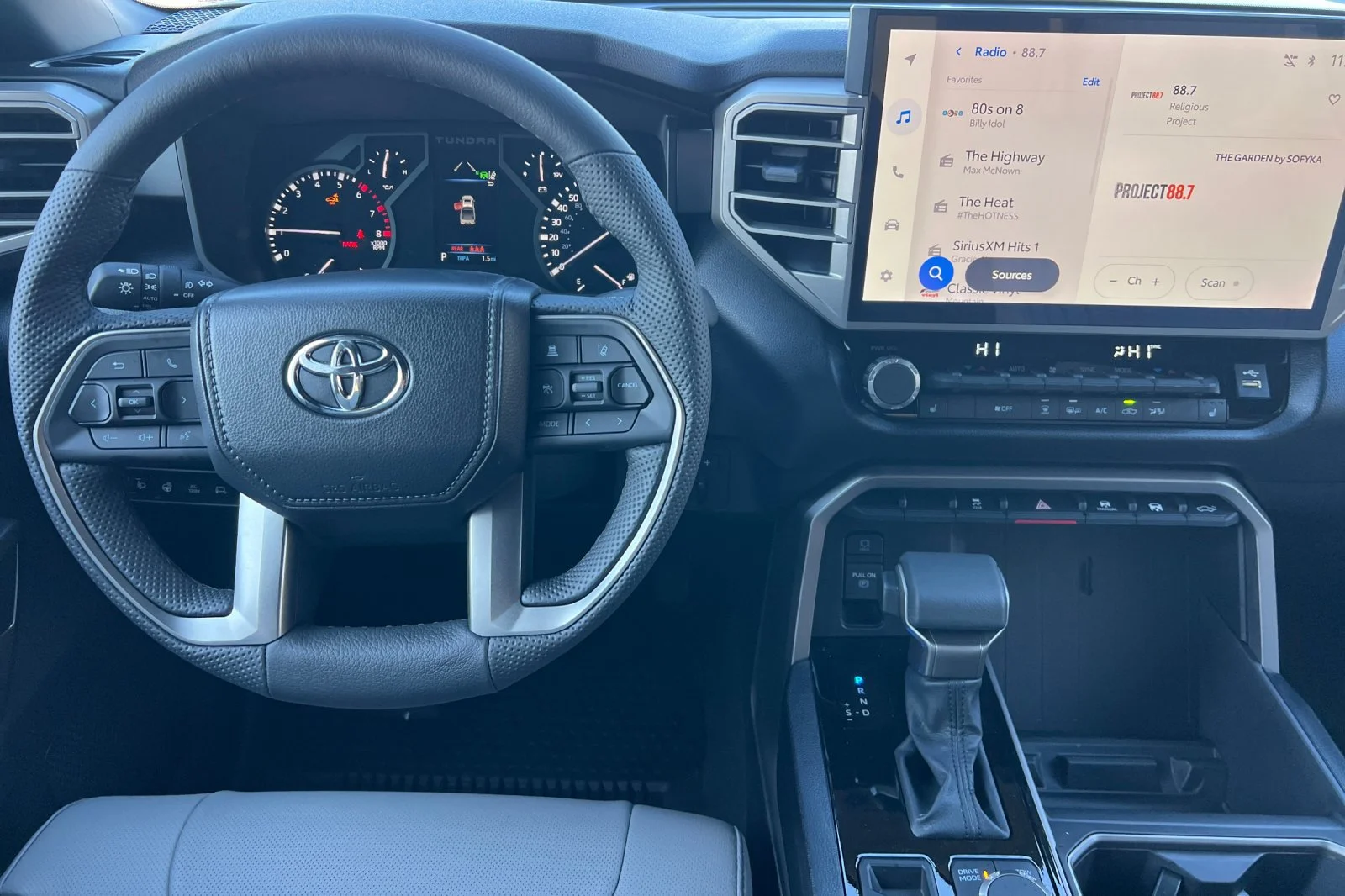 2026 Toyota Tundra SR5 - Photo 10