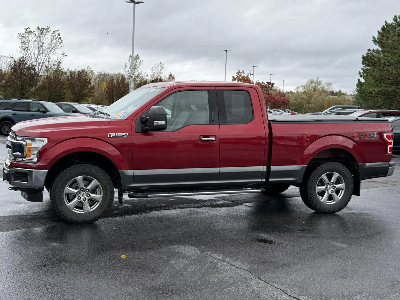 Used 2019 Ruby Red Metallic Tinted Clearcoat/Magnetic Ford XLT image 6