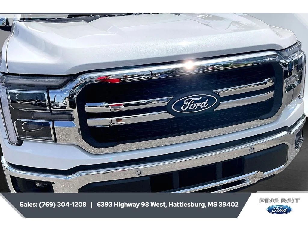 New 2026 Star White Metallic Tri-Coat Ford Lariat® image 22