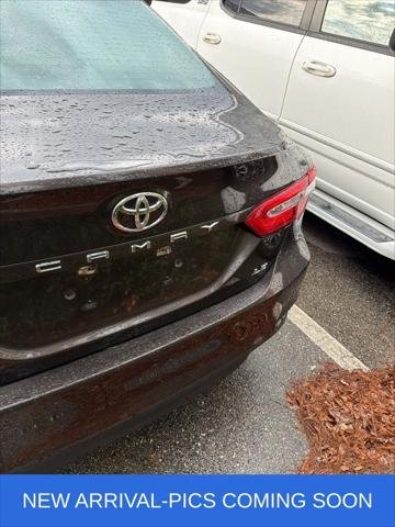 Certified Used 2018 BROWNSTONE Toyota  image 8