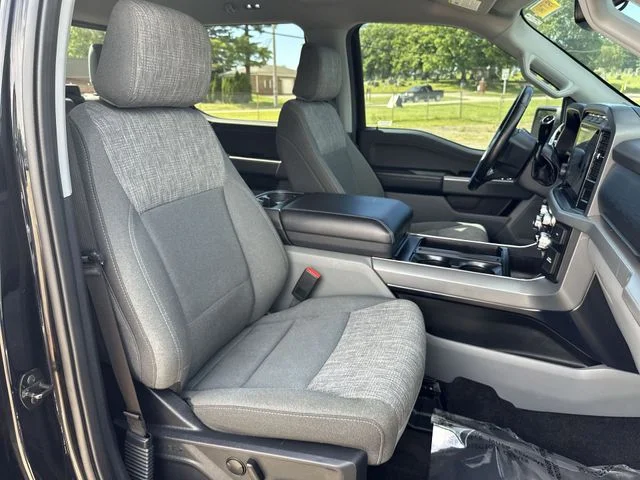 Used 2022 Black Ford XLT image 26