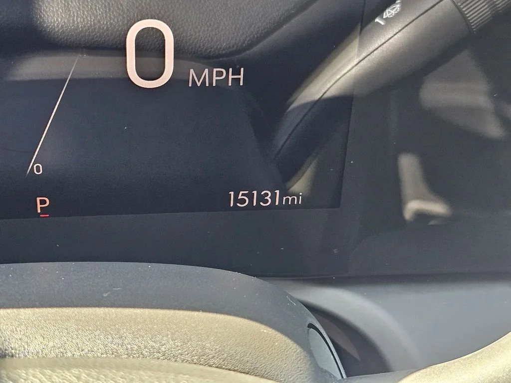 Used 2024 Summit White Buick Preferred image 16
