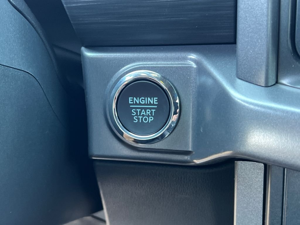 2025 Ford F-150 XLT - Photo 28