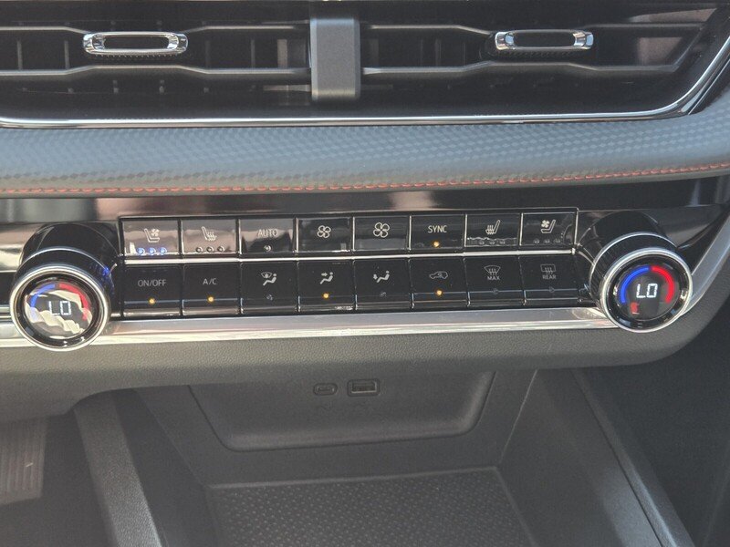 Used 2025 Blue Metallic CHEVROLET FWD 4DR RS W/1RS image 26