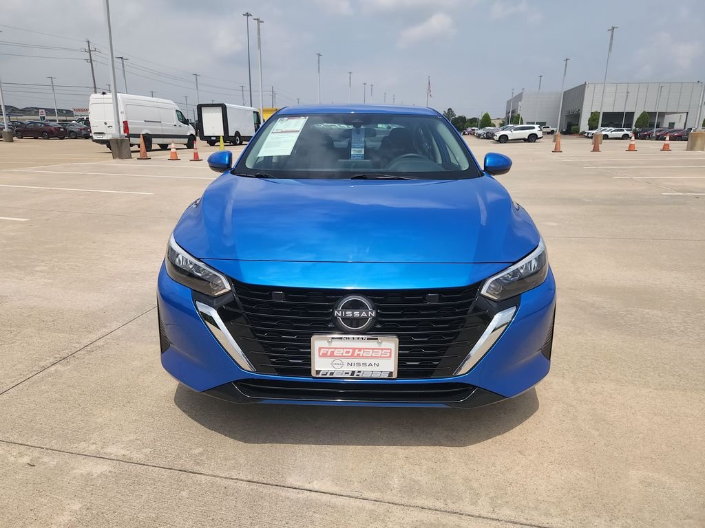 Used 2025 Blue Nissan SV image 9