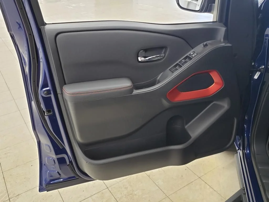 Used 2022 Deep Blue Pearl Nissan PRO-4X image 10