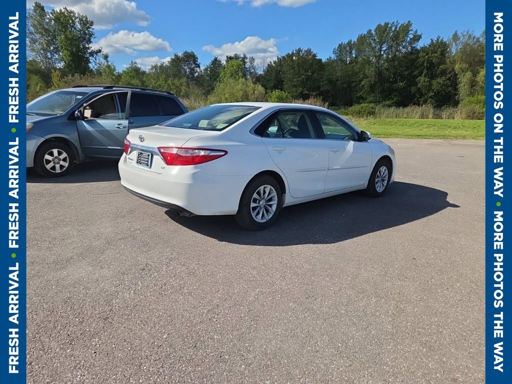 Used 2017 White Toyota LE image 5