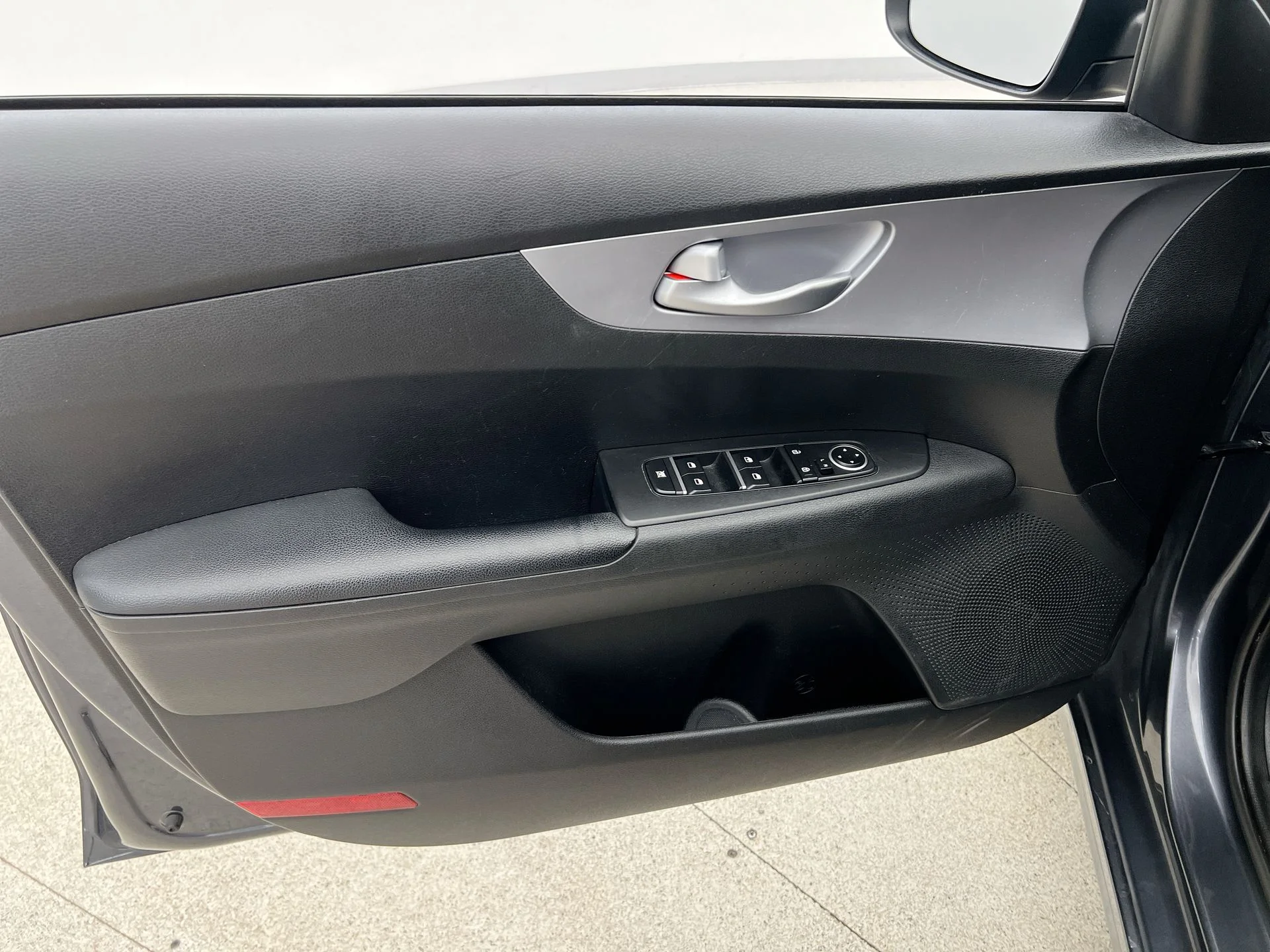 Used 2023 Gray Kia LXS image 20