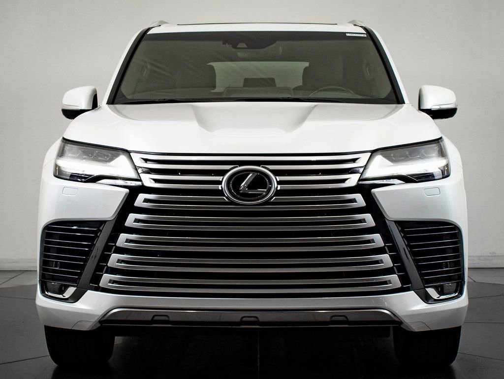 Used 2024 White Pearl Lexus 600 Premium image 2