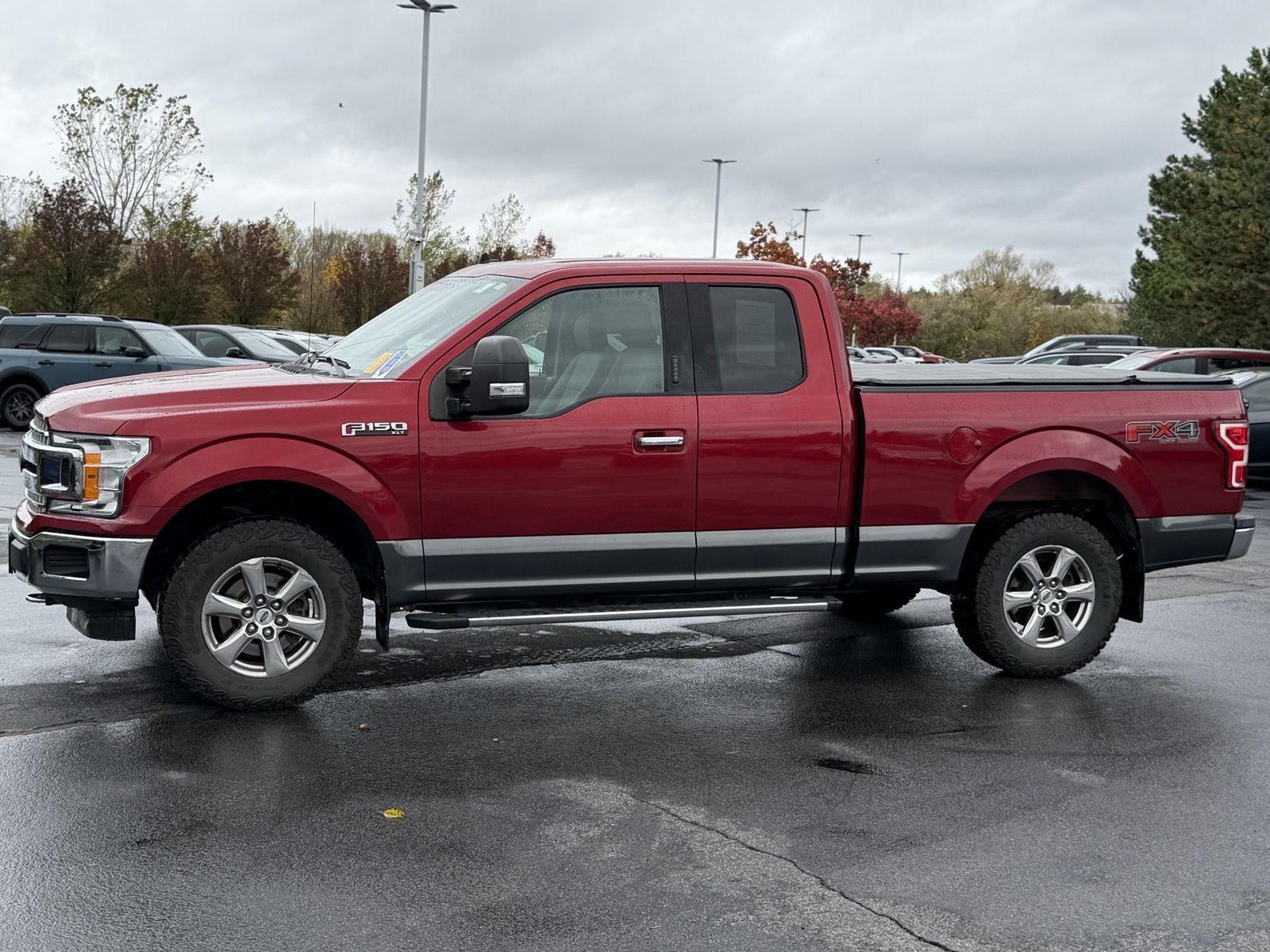Used 2019 Ruby Red Metallic Tinted Clearcoat/Magnetic Ford XLT image 6