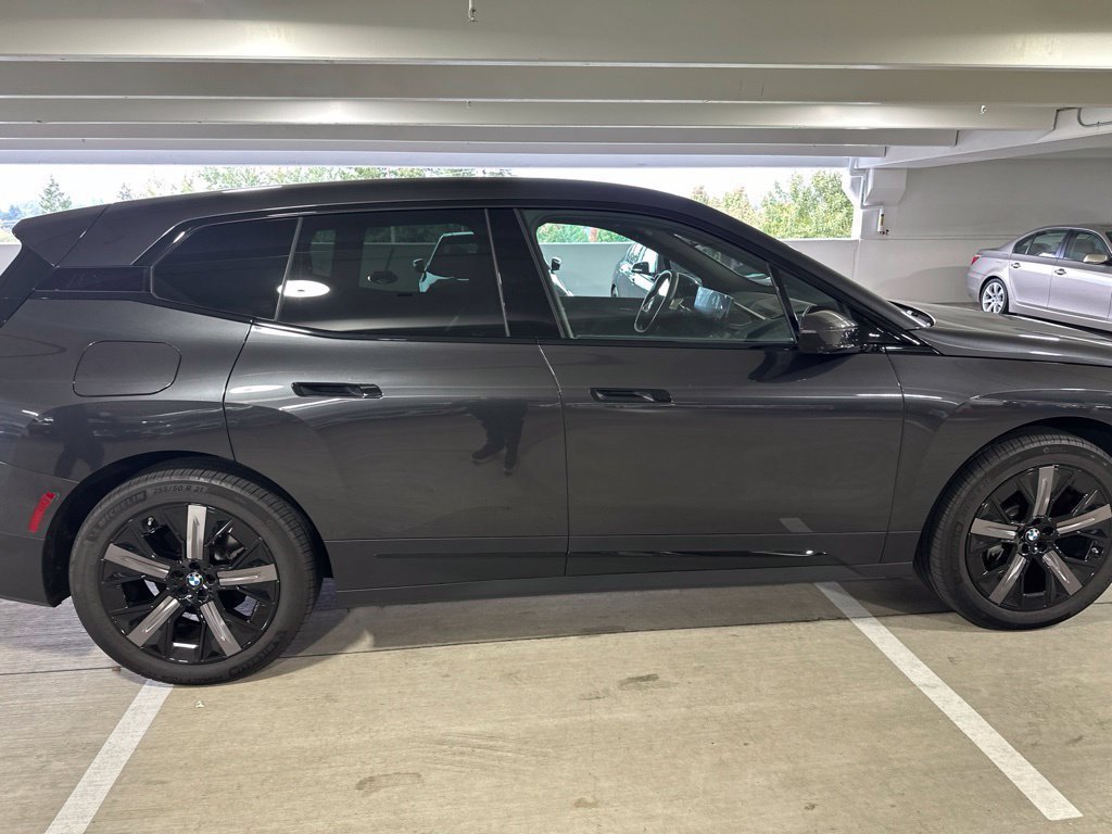 Certified Used 2024 Dark Graphite Metallic BMW xDrive50 image 7