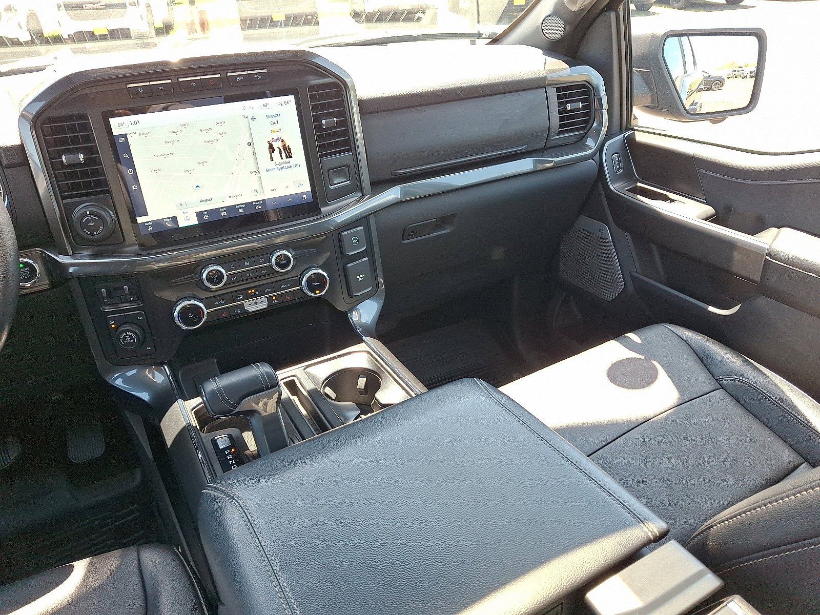 2023 Ford F-150 XLT - Photo 12
