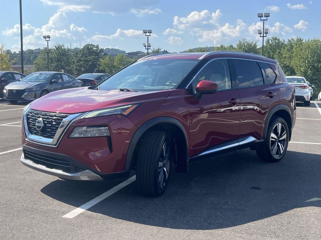 Used 2023 Red Nissan SL image 7