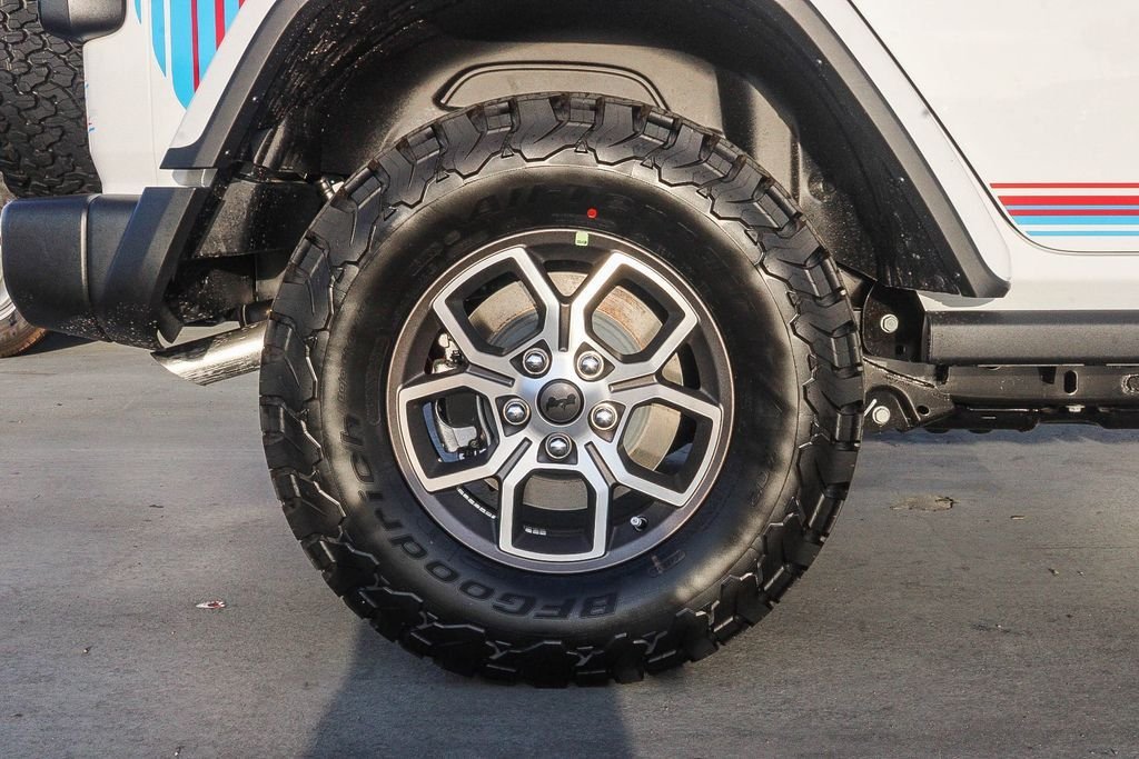 New 2026 Bright White Clearcoat Jeep Rewind image 12