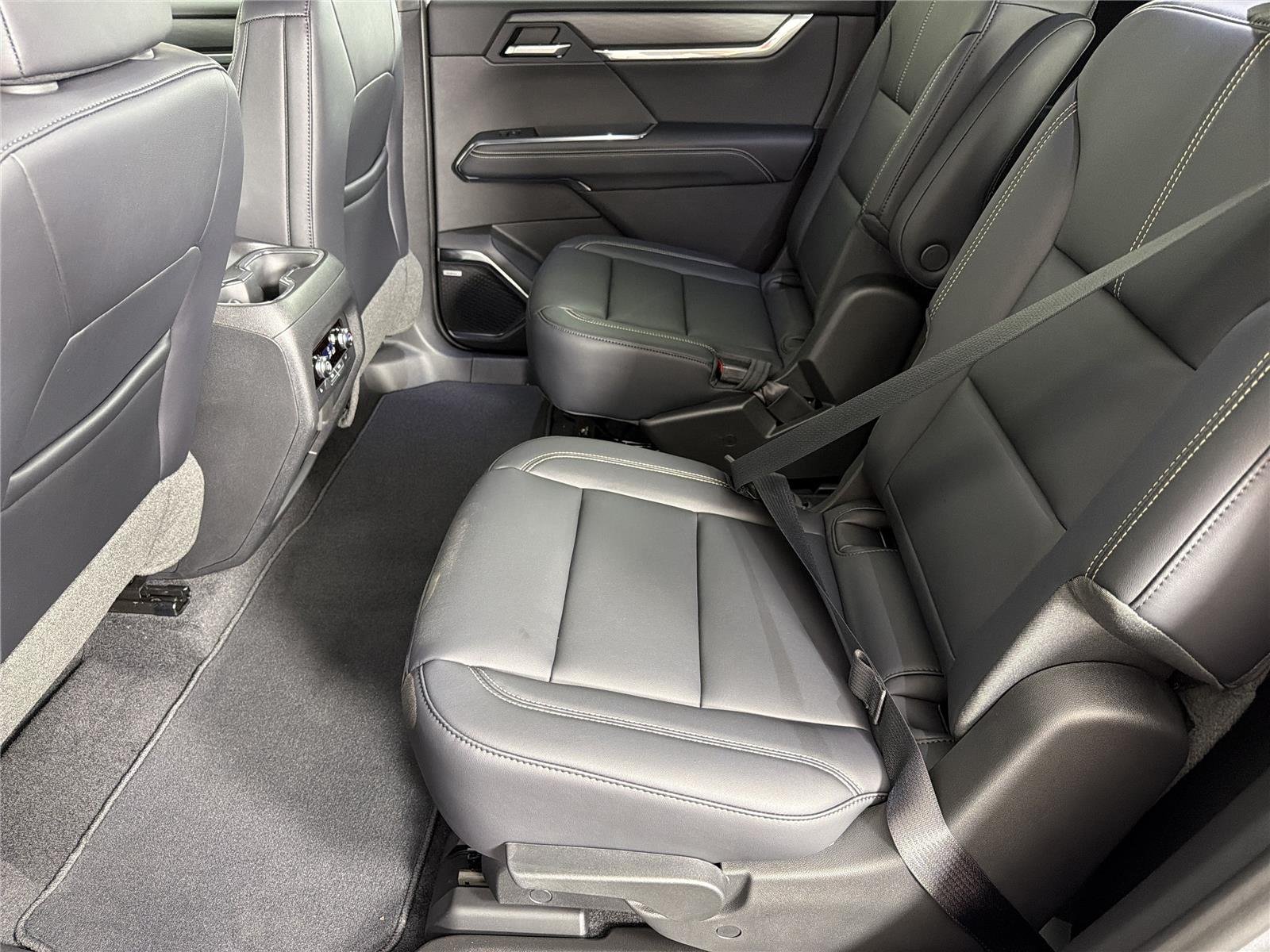2026 GMC Acadia Elevation - Photo 22