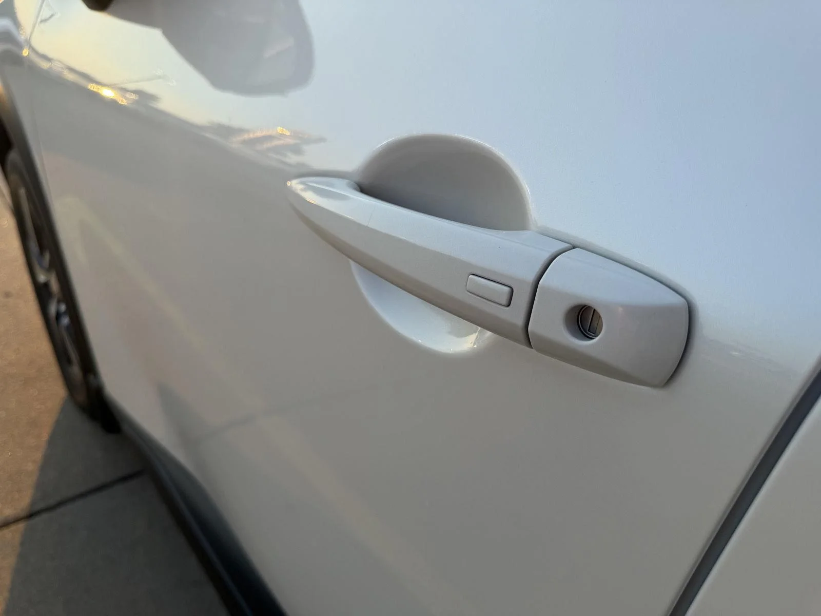 Certified Used 2024 Everest White Pearl Nissan SL image 10