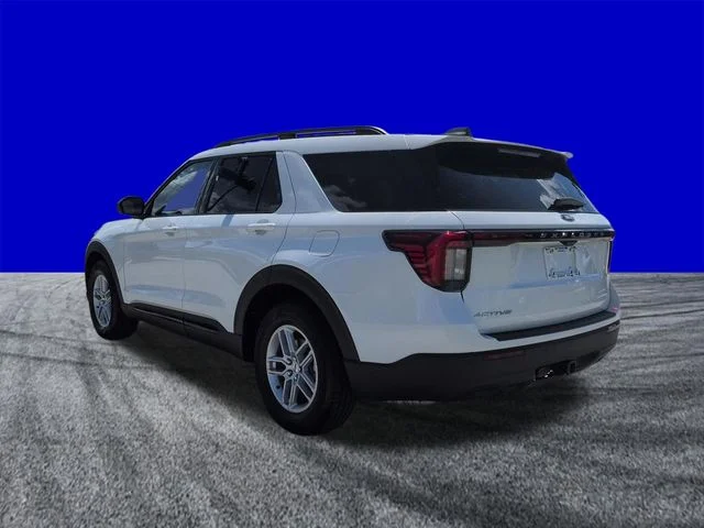 New 2026 Star White Metallic Tri-Coat Ford Active image 6