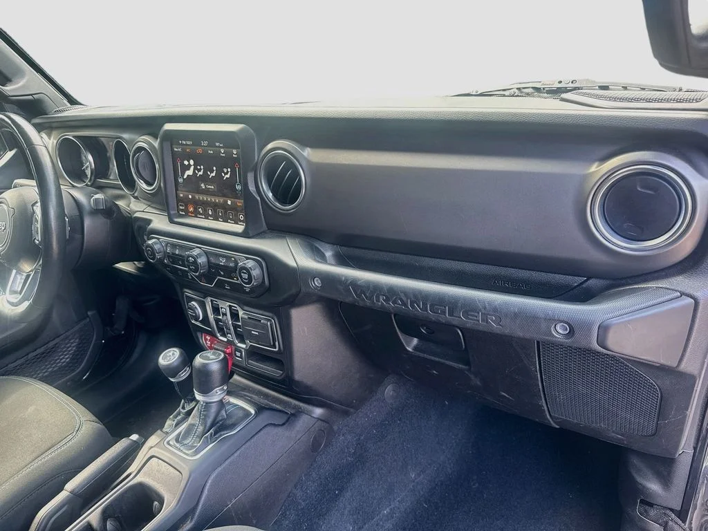 Used 2022 Black Jeep Unlimited Rubicon 4xe image 32