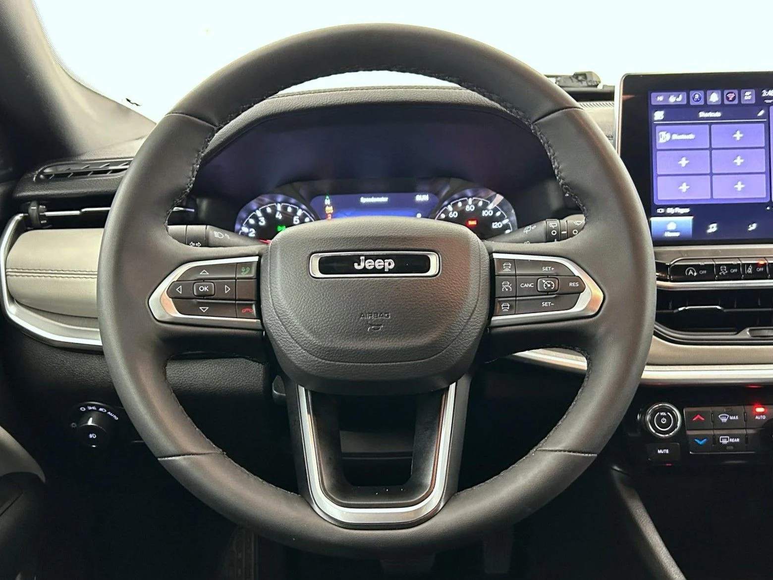 Certified Used 2025 White Jeep Limited image 11