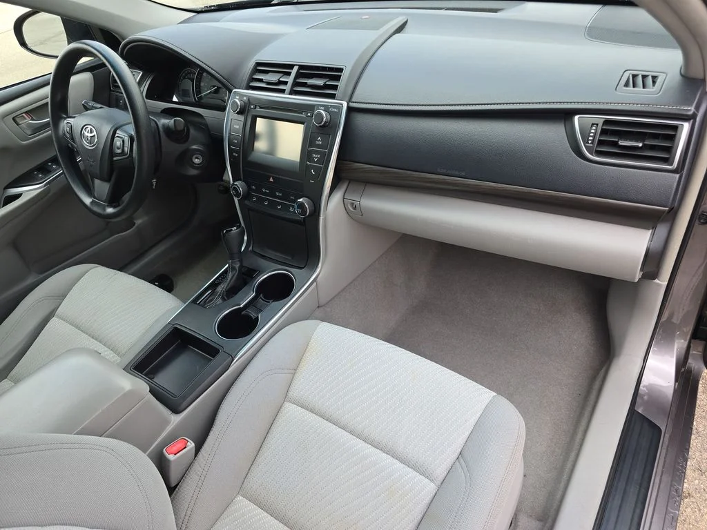 Used 2015 Gray Toyota LE image 39