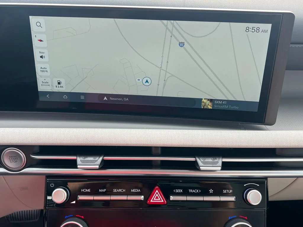 Used 2025 Red Hyundai SEL Convenience image 29