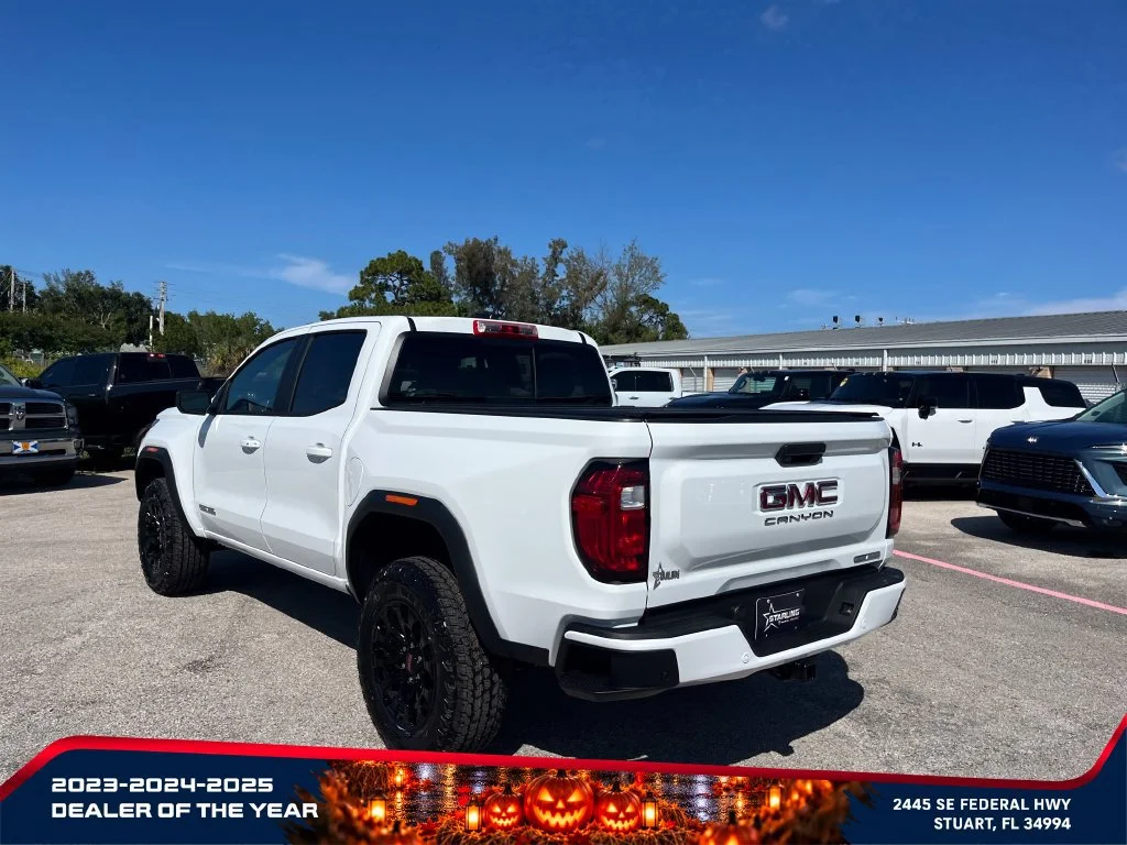 New 2026 Summit White GMC Elevation image 5