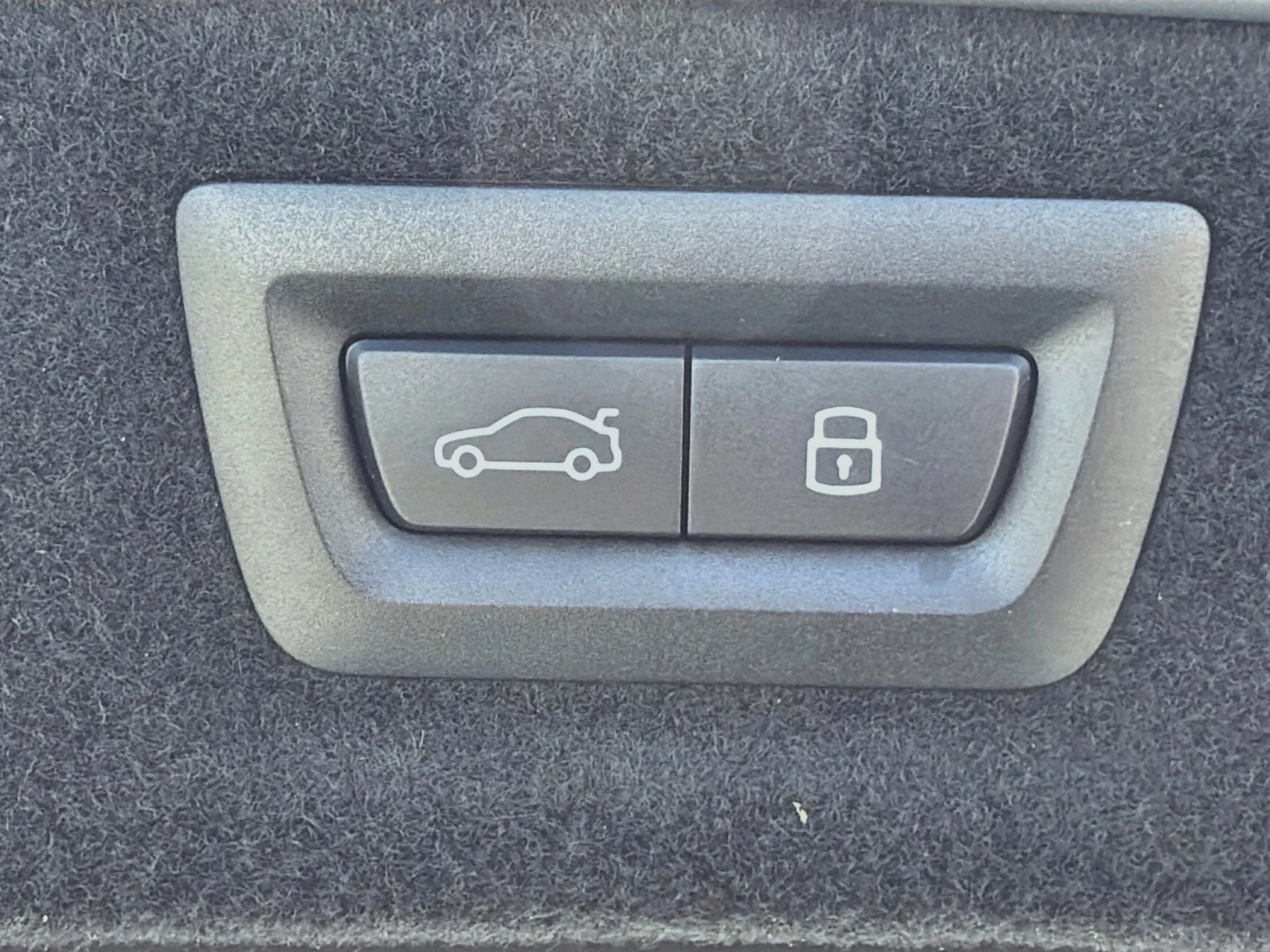 Used 2025 Frozen Pure Grey Metallic BMW Competition image 13