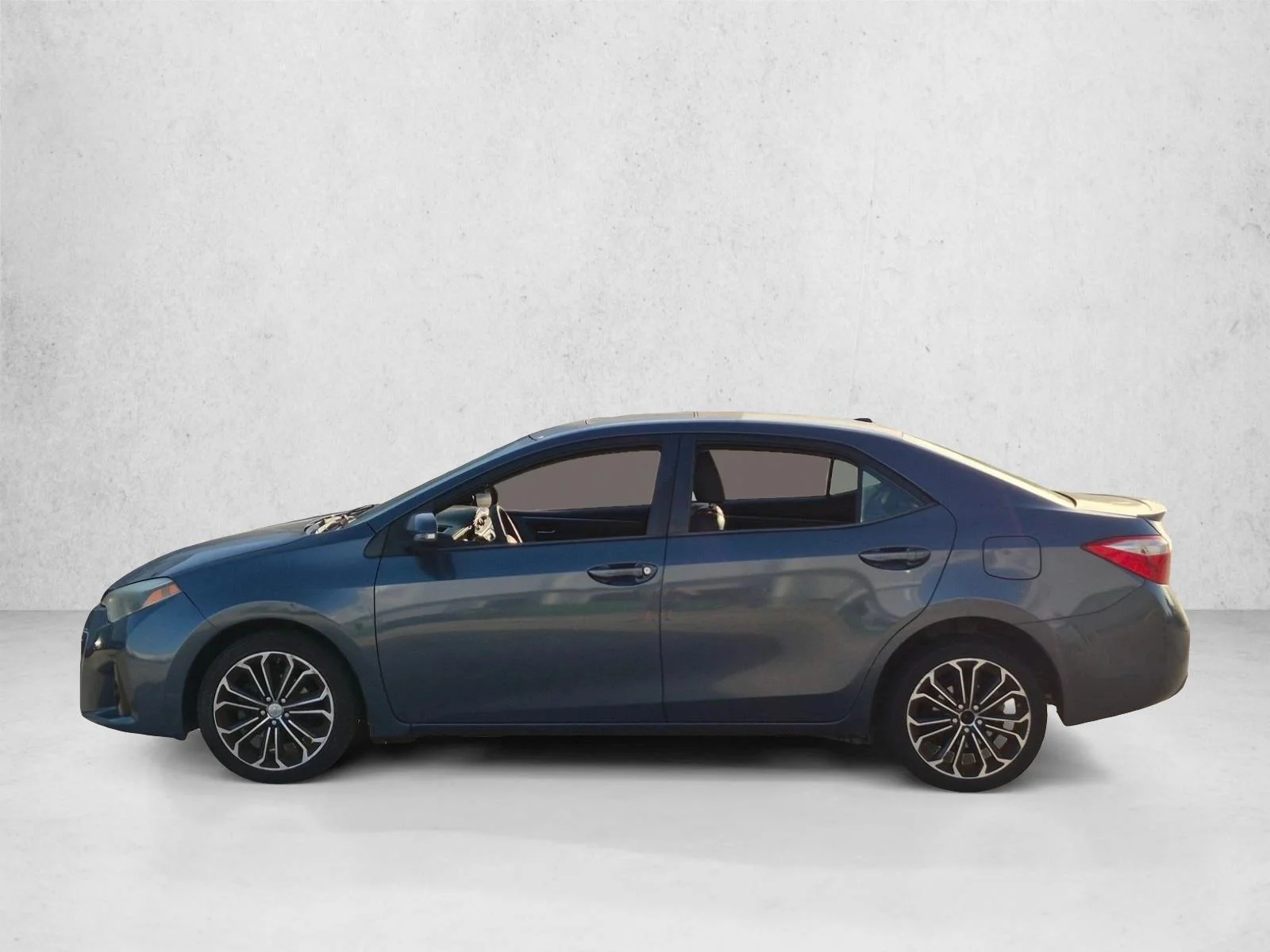 Used 2016 Slate Metallic Toyota S Premium image 8