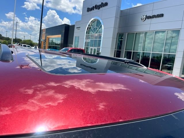 Used 2025 Red Jeep Altitude X image 5