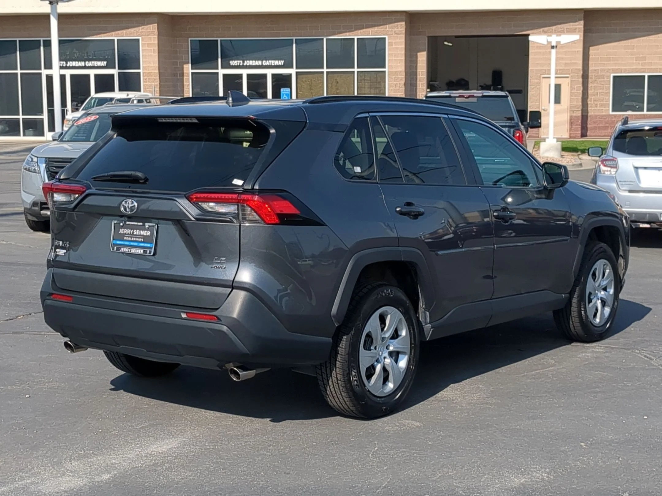 Used 2021 Midnight Black Metallic Toyota LE image 6