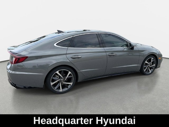 Used 2022 Gray Hyundai SEL Plus image 2