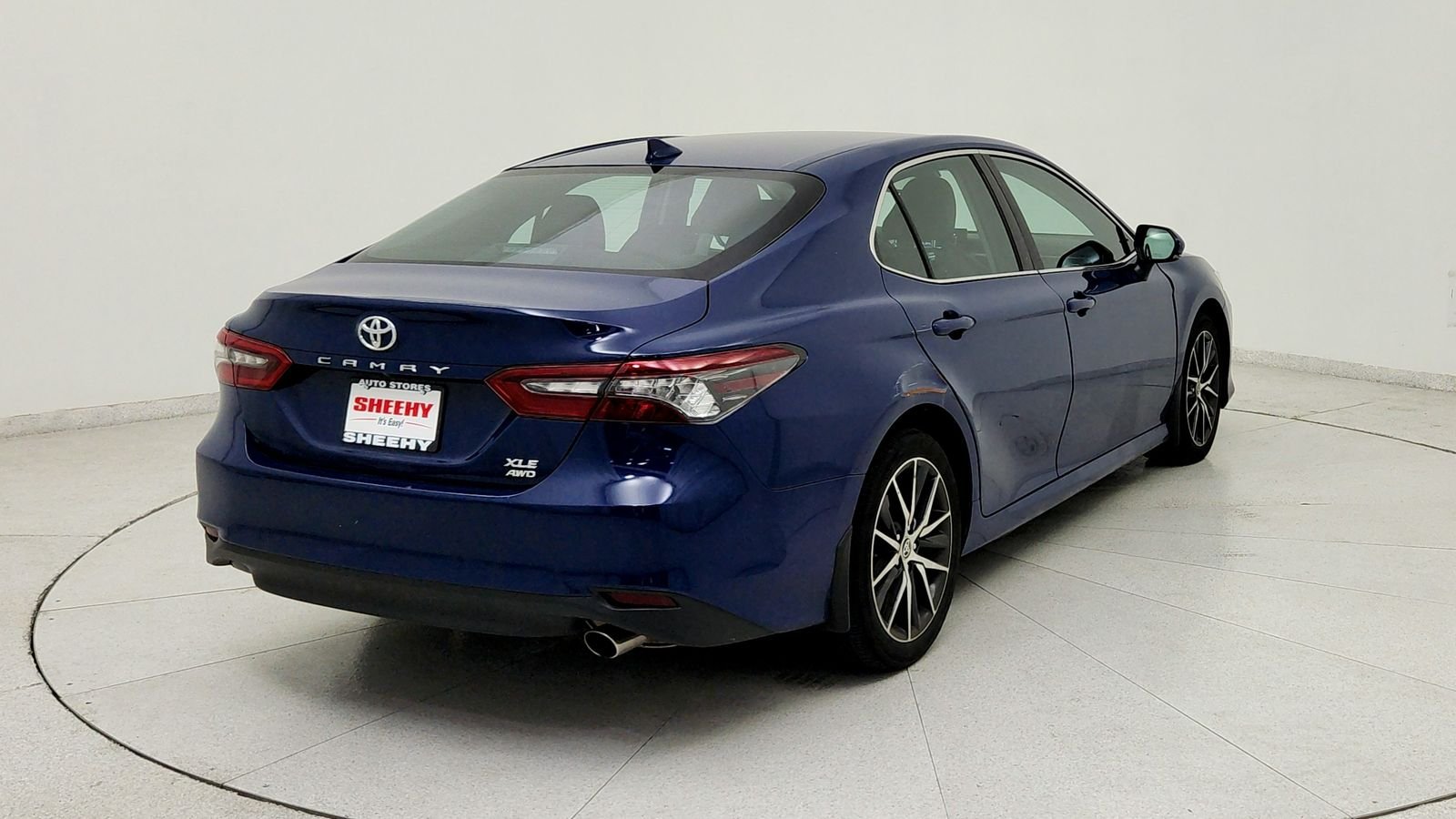 Used 2024 Blue Toyota XLE image 6