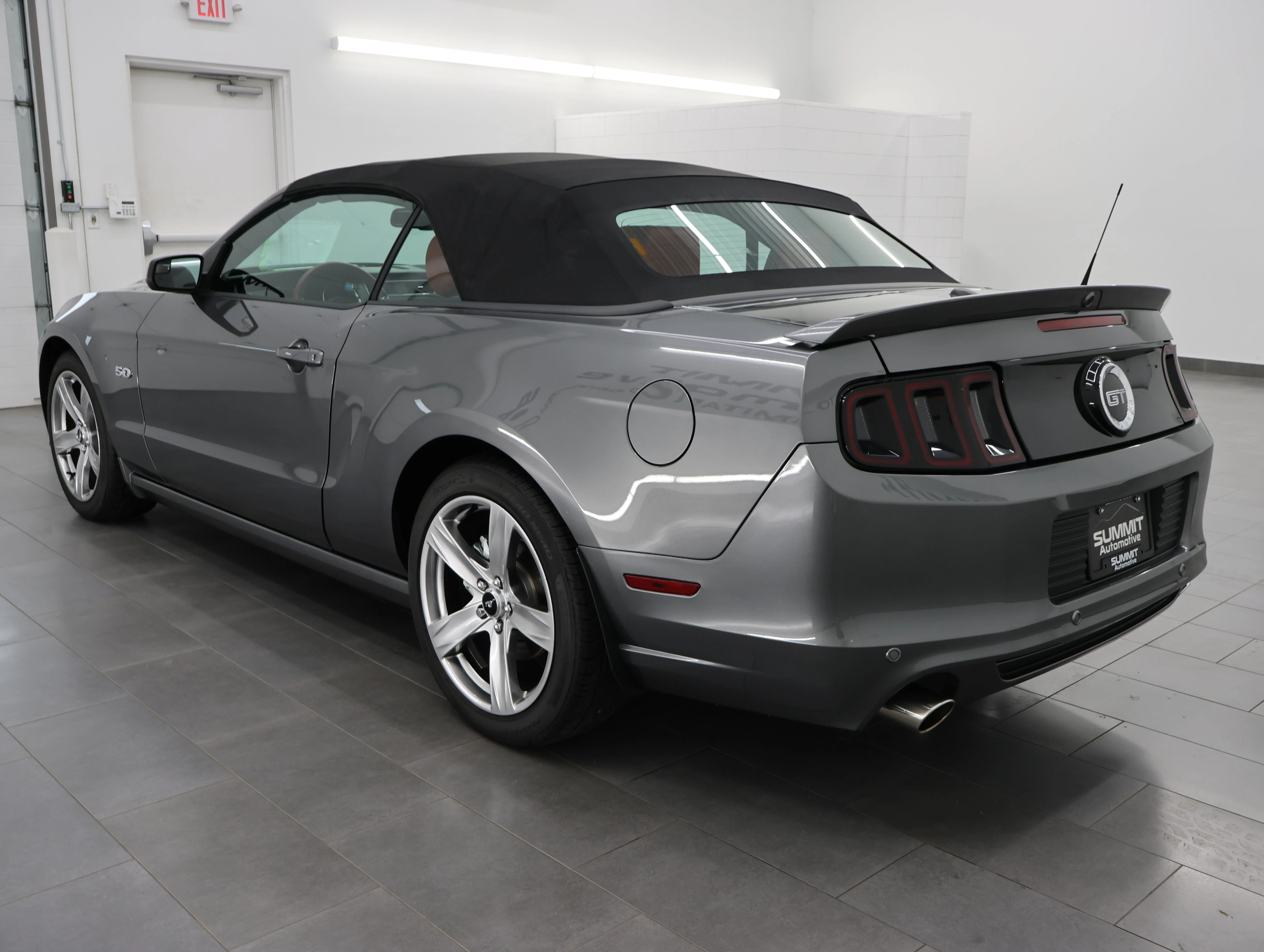 Used 2014 Sterling Gray Metallic Ford GT Premium image 49