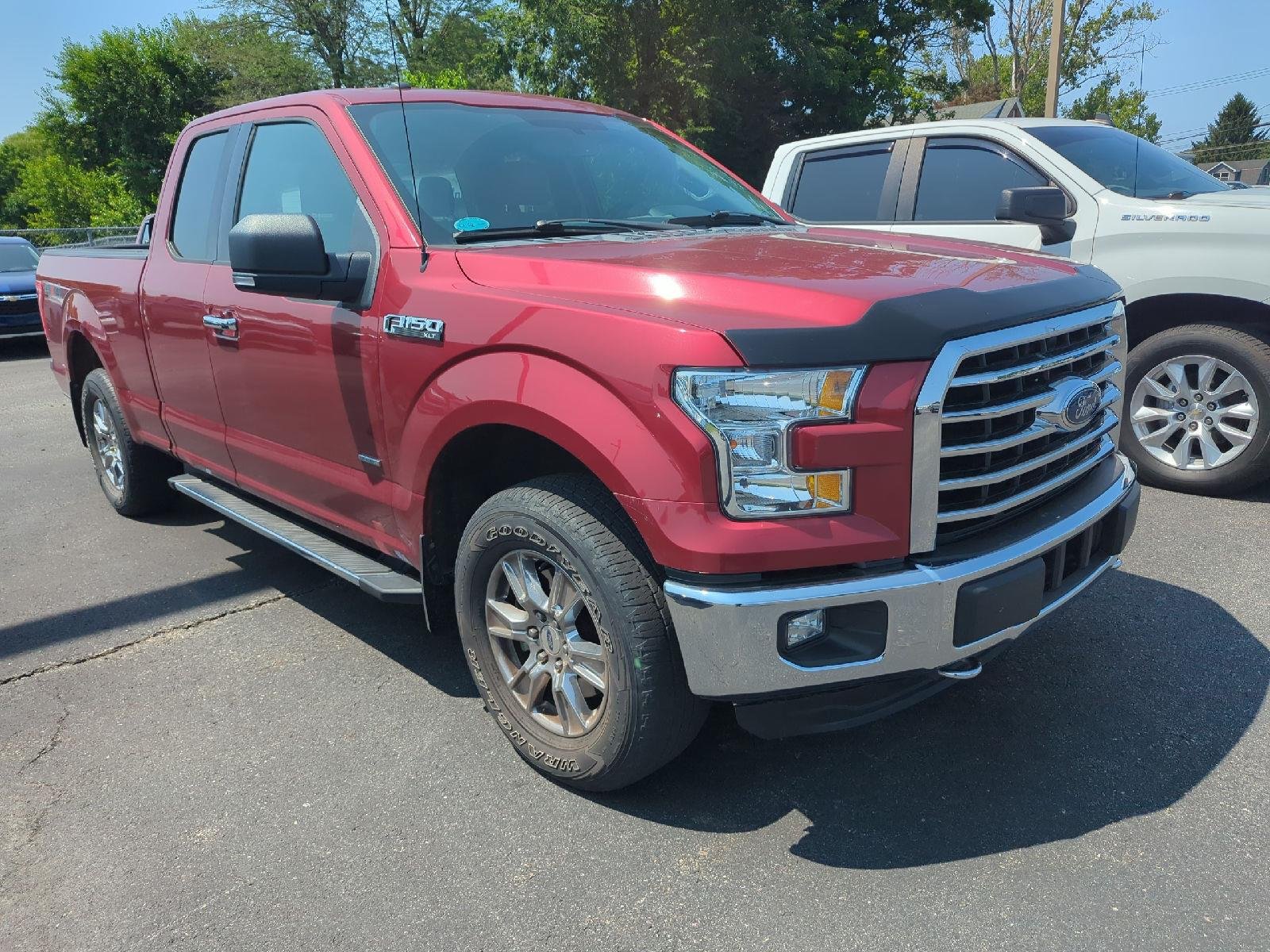 Used 2016 RUBY RED METALLIC TINTED CLEARCOAT FORD TRUCK XLT image 9