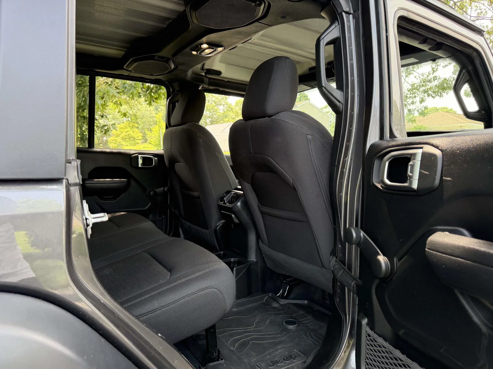 Used 2022 Gray Jeep Unlimited Willys image 14