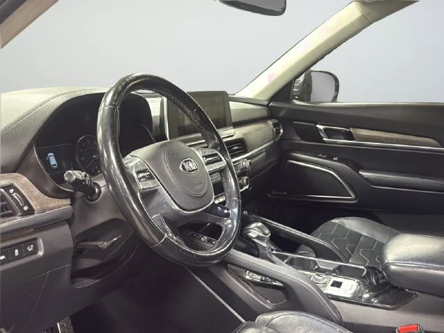 Used 2021 Gray Kia SX image 9