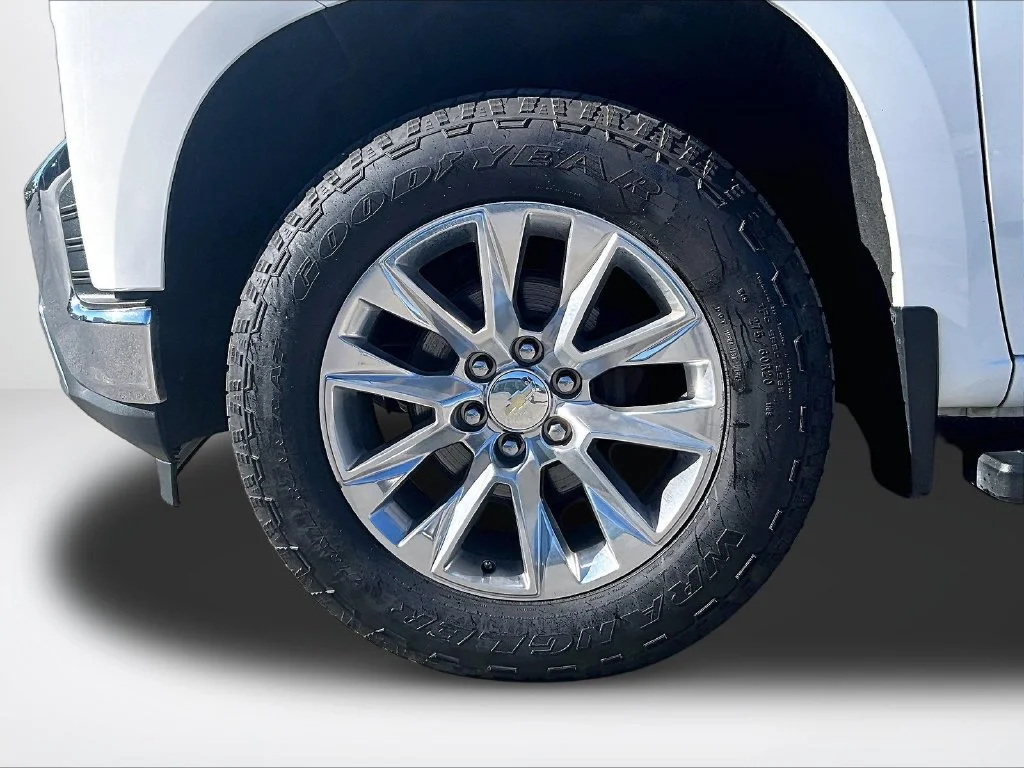 Used 2020 White Chevrolet LTZ image 10