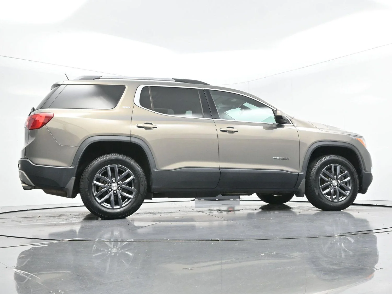 Used 2019 PEPPERDUST METALLIC GMC SLT image 60
