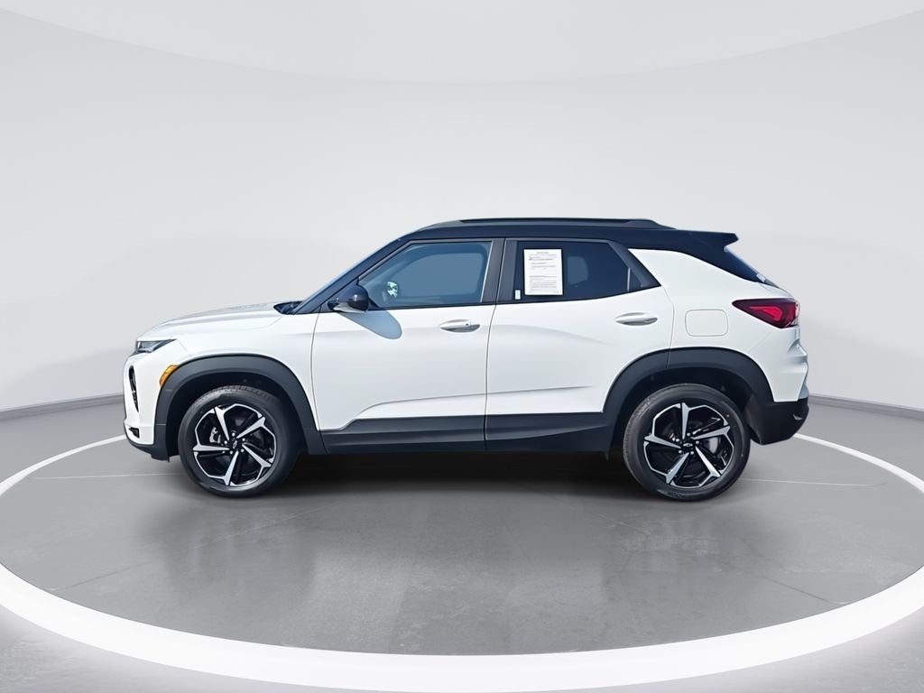 Used 2022 White Chevrolet RS image 5
