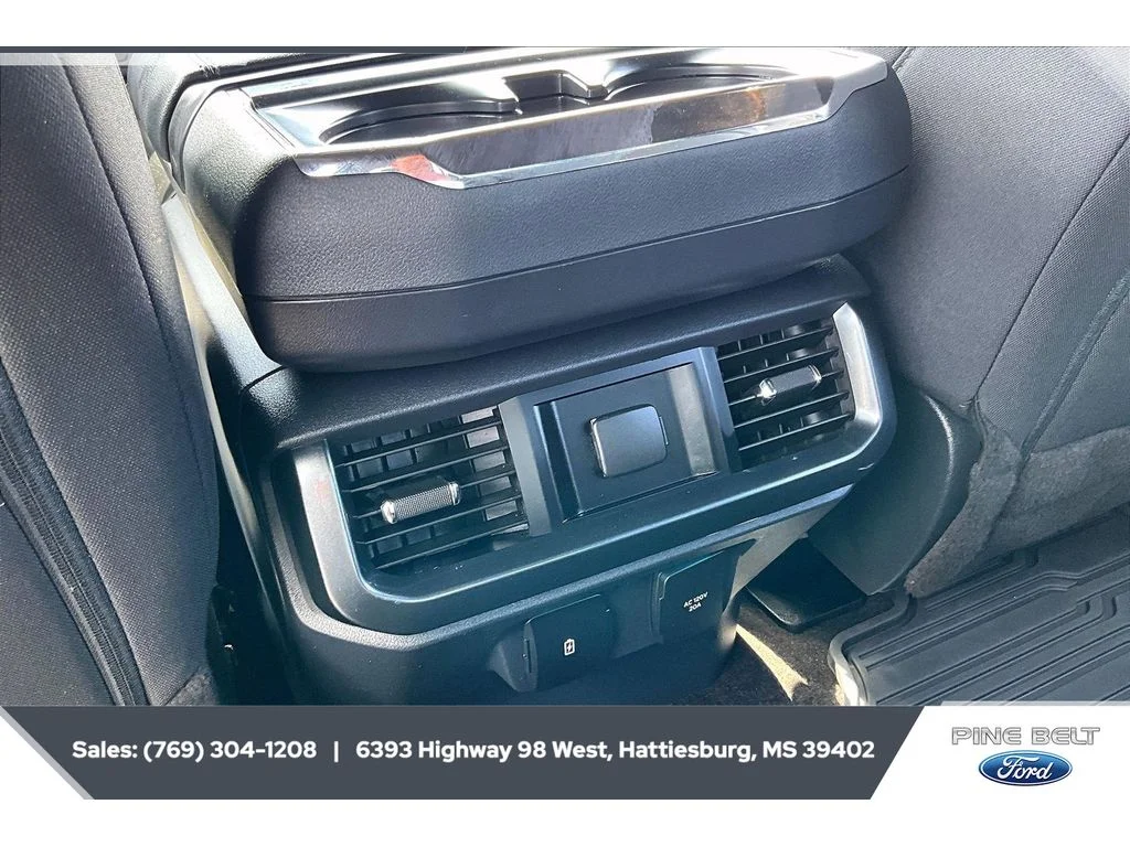 Used 2022 Agate Black Metallic Ford XLT image 24