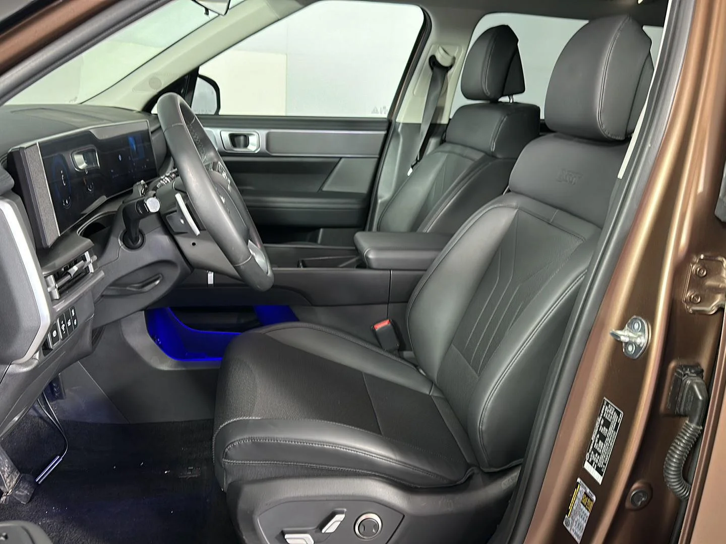 Used 2024 Earthy Brass Matte Hyundai XRT image 11