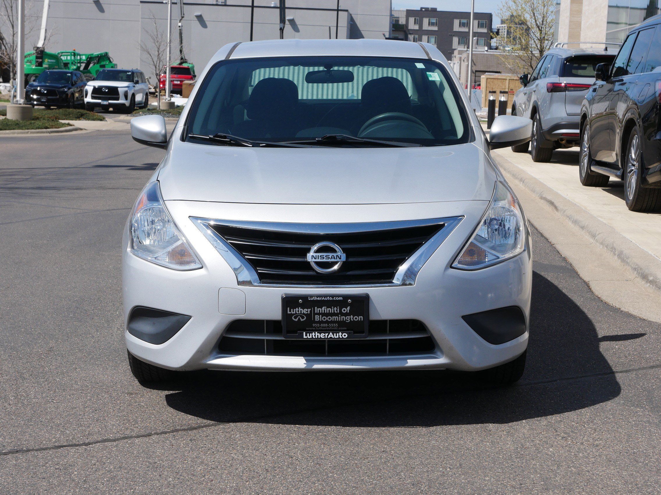 Used 2017 Nissan Versa Sedan SV with VIN 3N1CN7AP3HK413749 for sale in Bloomington, Minnesota